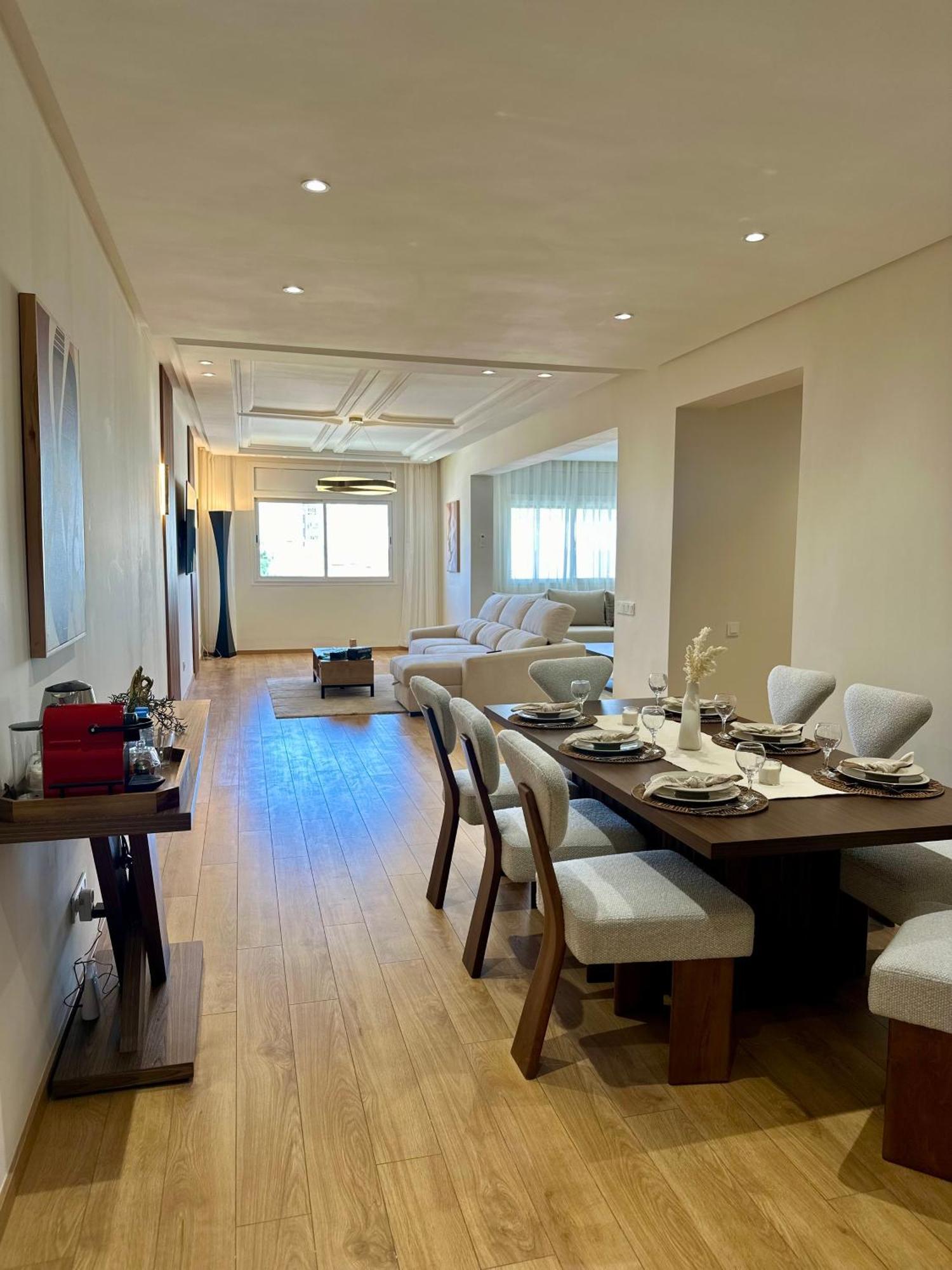 Sublime A Avec Parking A Proximite Apartment *